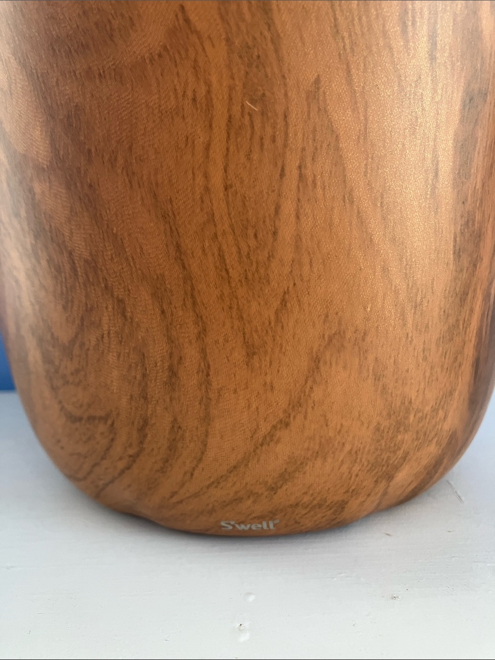 S’well Teakwood Ice Bucket and Tongs - 68oz / 2L - Picture 4 of 9